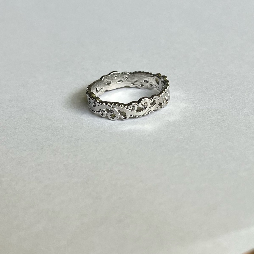 Sz 7 wave cutout ring